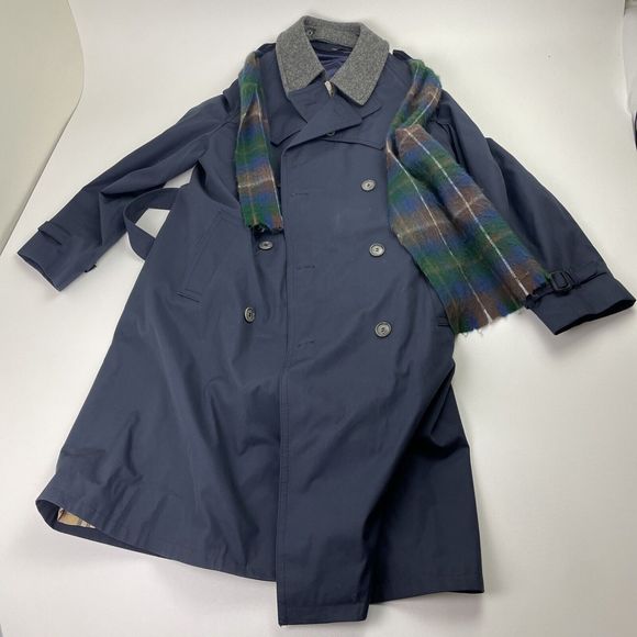 Vintage 1960's Mens LMade In Poland Navy Trench Coat with removable wool liner